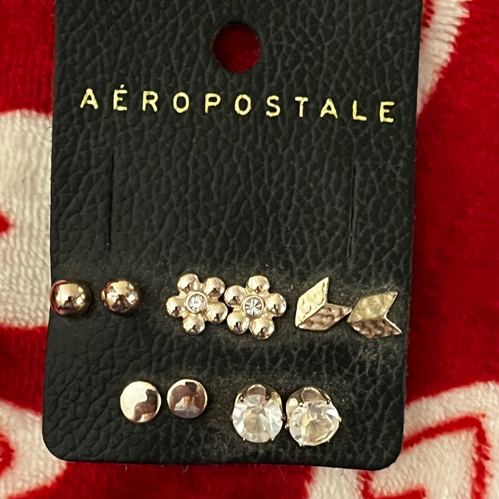 Aeropostale Stud Earring Set - NEW